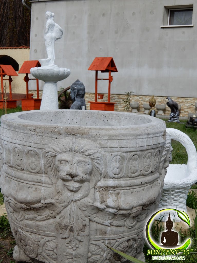 Mindent 'Is' kerti dekoráció 67